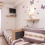 Nice Apartment In Pula With House Sea View Апартаменти *