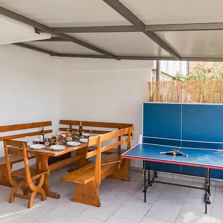 Gorgeous In With Kitchen * Pula