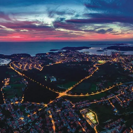 Daire 2 Bedroom Stunning In *