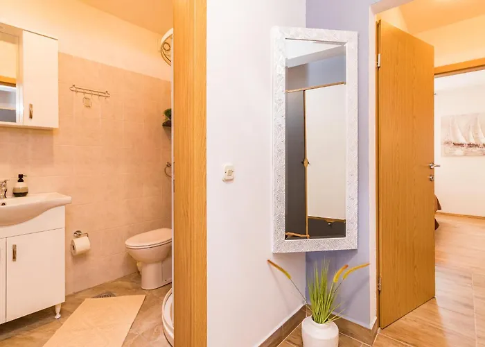 2 Bedroom Stunning In