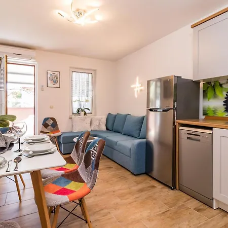 In With House Sea View Apartman Pula