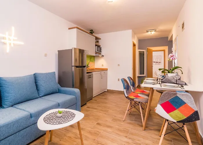 Апартаменты 2 Bedroom Stunning In